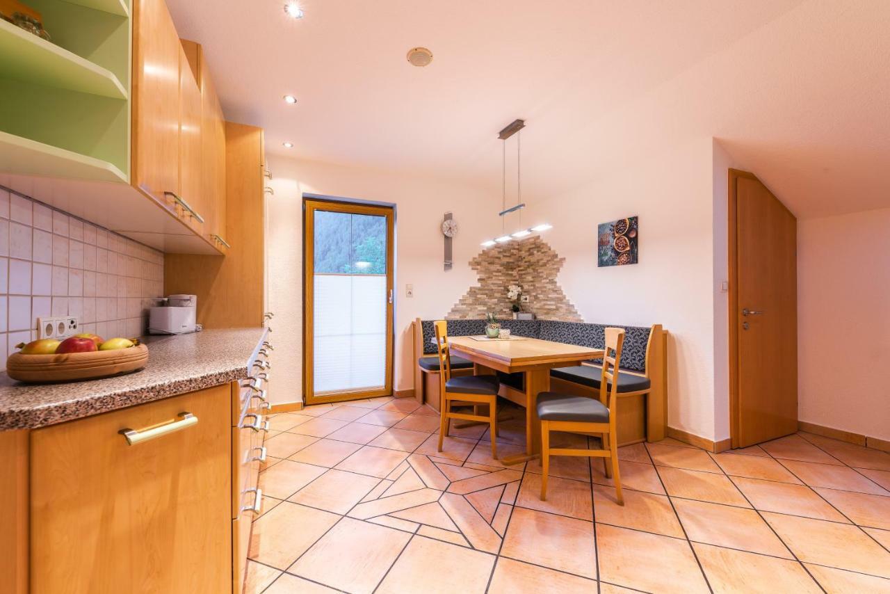 Apartmán Haus Viktoria Längenfeld Exteriér fotografie